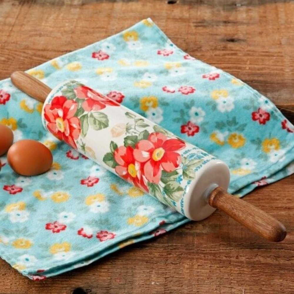 Rare - The Pioneer Woman Vintage Floral Rolling Pin 80$